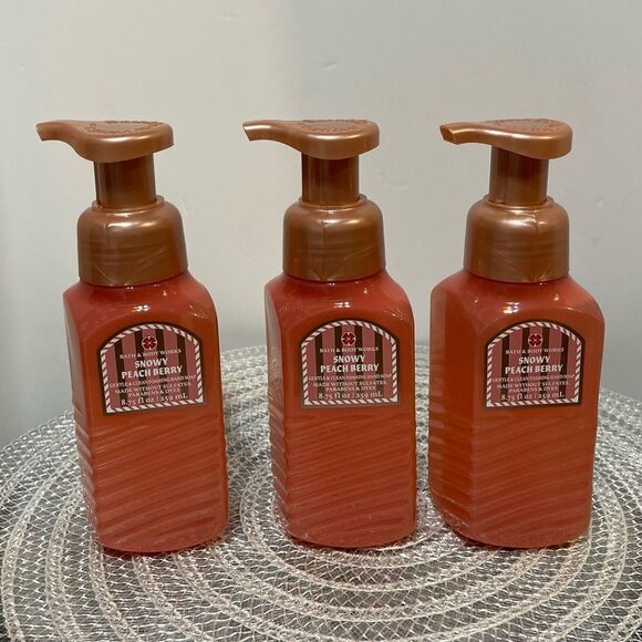BBW Snowy Peach Berry Foaming Hand Soap Set of 3 NWT - Picture 1 of 1